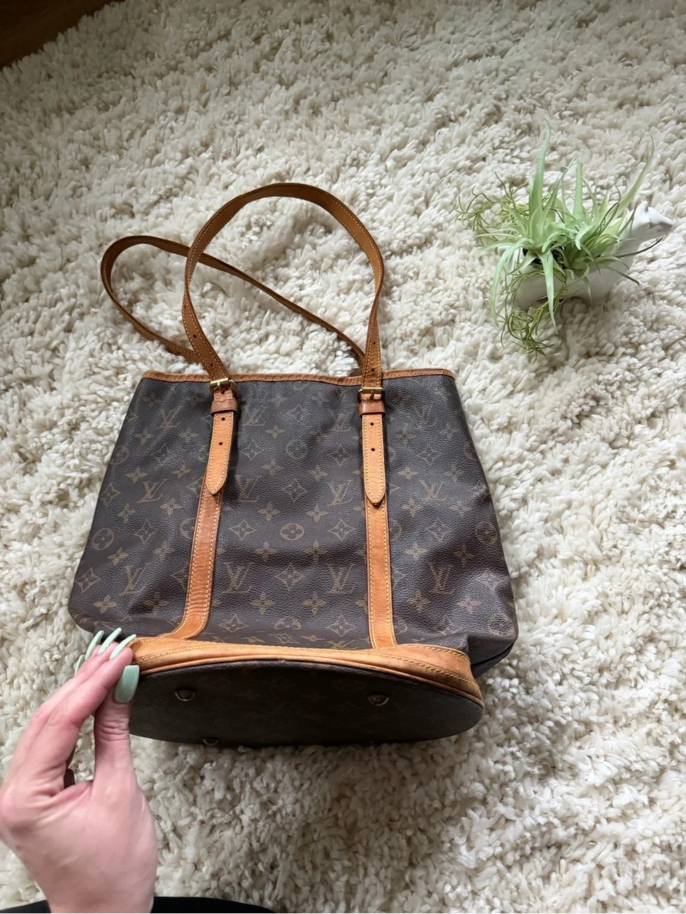 Louis Vuitton Brown Monogram Canvas Tote with Vachetta Handles and Round Base - Picture 4 of 12